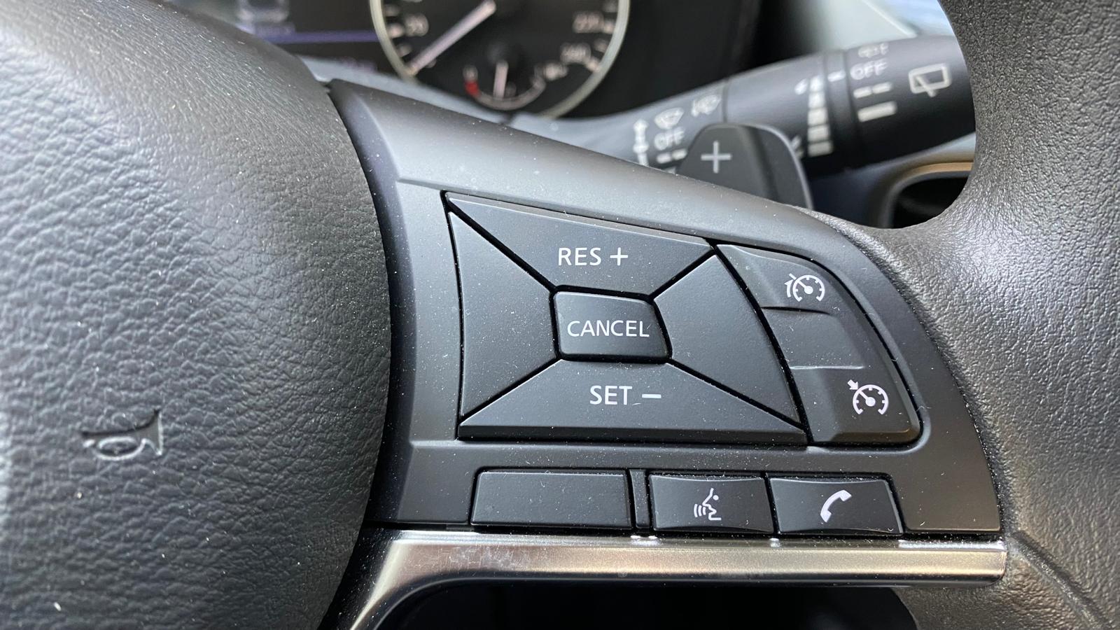 NISSAN JUKE 15